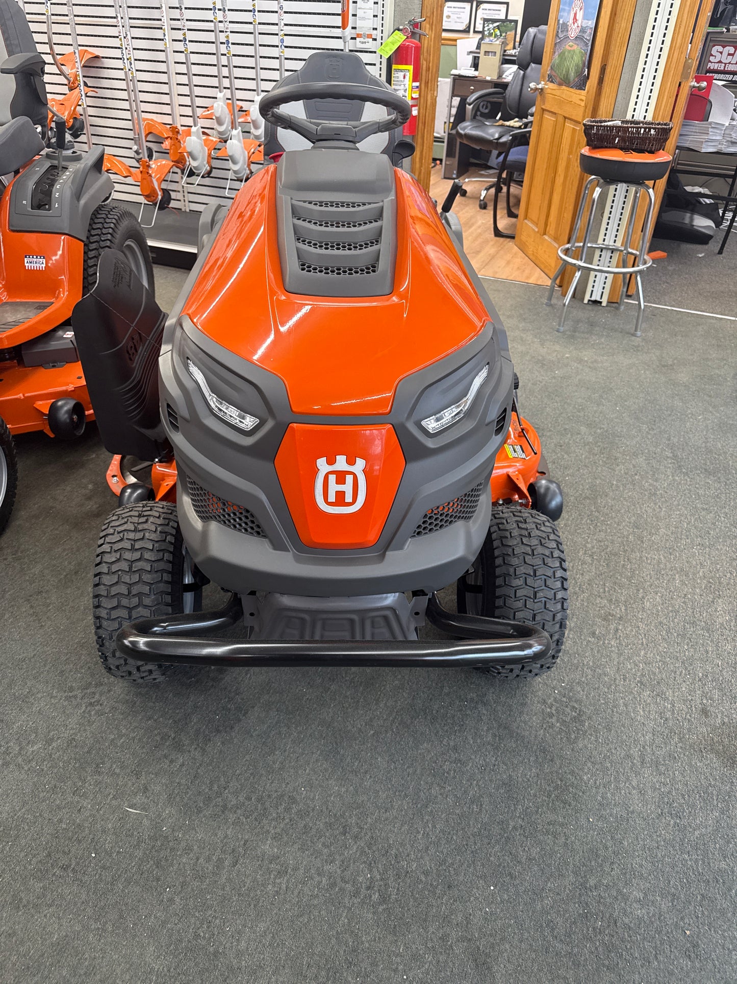 Husqvarna TS 148X Riding Lawn Mowers